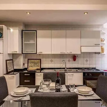 Mecenate Colosseo Apartman *